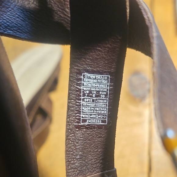 Chaco Brown Leather Sandals - Picture 5 of 6
